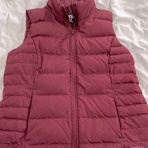 Lands maroon vest